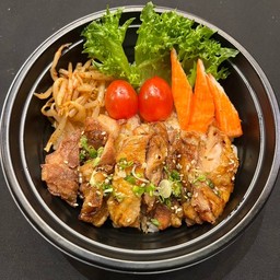 ข้าวหน้าไก่ย่างซอสเทอริ