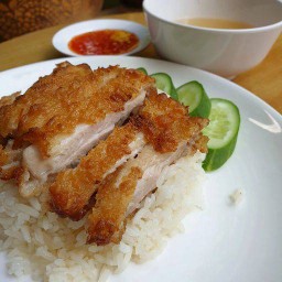 ข้าวมันไก่ทอด พิเศษ