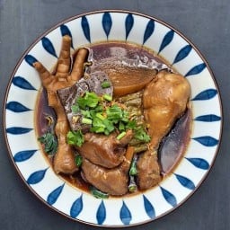 ก๋วยเตี๋ยวไก่มะระบ้านแม่ -