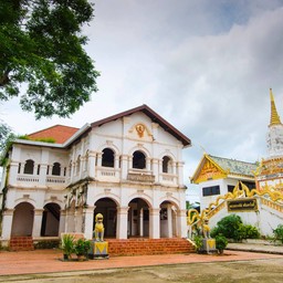 วัดพระศรีมหาโพธิ์