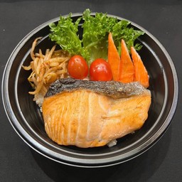 ข้าวหน้าปลาแชลมอนย่างซอสเทอริ