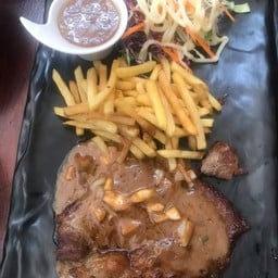 สเต็กเนื้อ