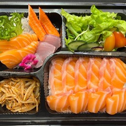 เบนโตะ ข้าวหน้าปลาแชลมอน