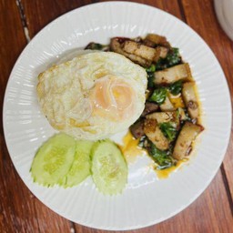 Crispy Pork Basil With Rice