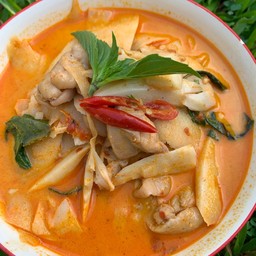 แกงเผ็ดไก่ หน่อไม้ดอง