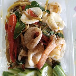 ผัดฉ่ากุ้งราดข้าว