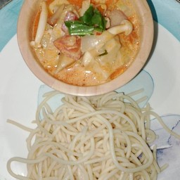 สปาเก็ตตี้ ซอสต้มยำ มังสวิรัติ  Spaghetti, Tom Yum Sauce, Vegetarian
