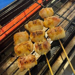 เบคอนพันไส้กรอก