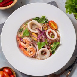 ยำวุ้นเส้นทะเล