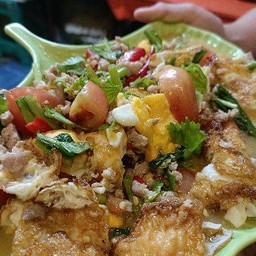 ยำไข่ดาวววหมูสับ