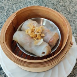 Rice noodle rolls