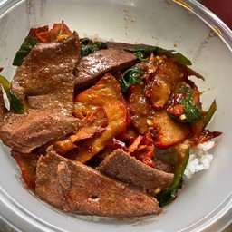 กะเพราหมูแดงตับ