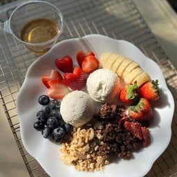 กรีกโยเกิร์ต ชุดL 2 Scoop ผลไม้ 3 อย่าง