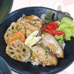 ข้าวหมูตุ๋นยูทากะ