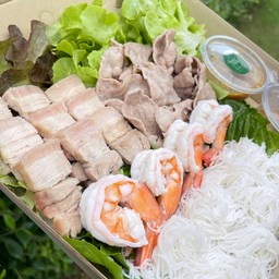 [อร่อยซ่ากับโค้ก] ชุดแฟมิลี่ รวมมิตร + 2 โค้ก ออริจินัล (กระป๋อง)