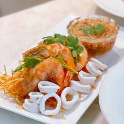 ส้มตำทะเลทอด