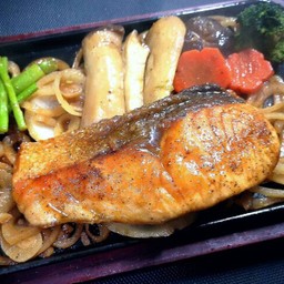 สเต๊กปลาแซลมอน/Steak Salmon