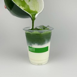 Uji Ceremonial milk hot whisk (Grassy,Seaweed,Pistachio)