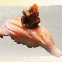 Harasu Foiegras Sushi/ท้องแซลมอนท็อบตับห่านเบิร์นไฟ