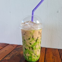 กาแฟ ชาไข่มุก ตะวันรุ่ง (โดยพรอรุณฟู้ด) หลังวัดดอนใหญ่