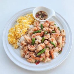 ข้าวกุ้งผัดพริกขี้หนูไข่ขยี้
