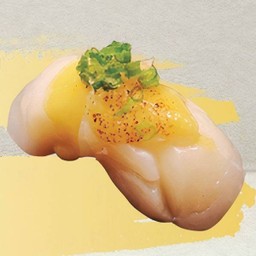 Hotate SaigyuSushi/ ซูชิหอยเชลล์ไซเกียว