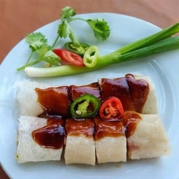 สลัดโรล แม่หมี Healthy Hut (เจ้าเก่าแม่โจ้ปาร์ค) สันทราย