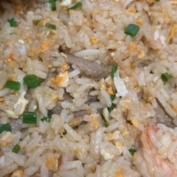ข้าวผัดหมู + กุ้ง