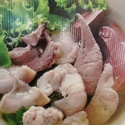 ต้มเลือดหมู