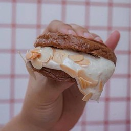 แอลมอนด์