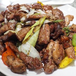 เป็ดผัดกระเทียมพริกไท