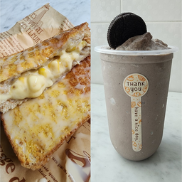 ( Set 2 ) - โทสต์ บานาน่า คอร์นชีส + โอริโอ้ สมูทตี้ พรีเมี่ยม ( เซ็ตสุดคุ้ม )