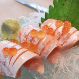 Harasu Salmon Sashimi/ท้องปลาแซลมอนซาชิมิ 3 ชิ้น