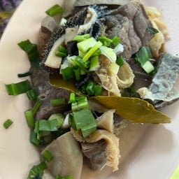 แซ่บแห้งเครื่องในเนื้อ