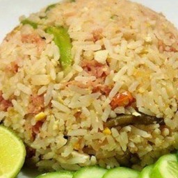 ข้าวผัดแหนม