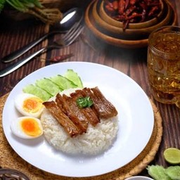 ข้าวหมูย่างแจ่วแซบ (กล่อง)