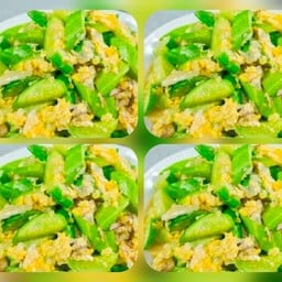 แตงกวาผัดไข่