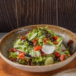 Black summer truffle salad
