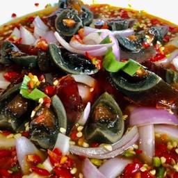 ยำไข่เยี่ยวม้า