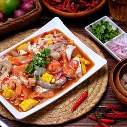 ยำรวมโคตรแซ่บ