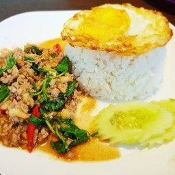 ข้าวกระเพราหมูสับ+ไข่ดาว