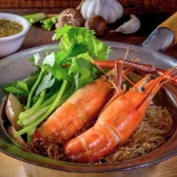 กุ้งแม่น้ำอบวุ้นเส้น