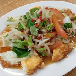 ยำไข่ดาว