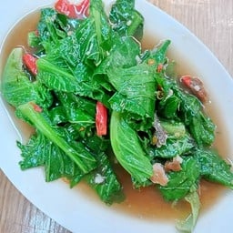 แขนงผัดปลาเค็ม