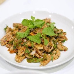 ลาบหมูยอ
