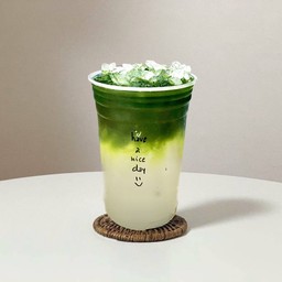 ชาเขียวน้ำมะพร้าว