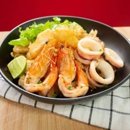 ก๋วยเตี๋ยวคั่วทะเลเส้นกรอบ