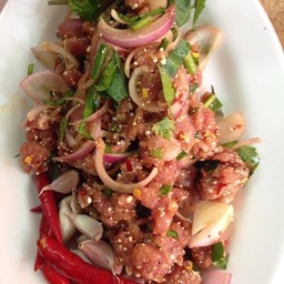 ก้อยหมูดิบ