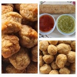 ลูกชิ้นกุ้ง 7 ลูก+ปลาเส้น 1 เส้น+ลูกชิ้นปลา 7 ลูก พร้อมทาน แบบลวก