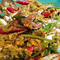 ผัดผงกะหรี่ทะเล